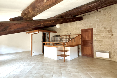 Appartement à vendre à UZÈS Le Plan - 2 pièces - 70 m² 