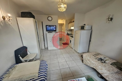 Appartement à vendre à VILLENEUVE-LOUBET Les Pomarels - 1 pièces - 19 m² 