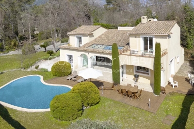 Maison à vendre villa avec piscine les pins 
