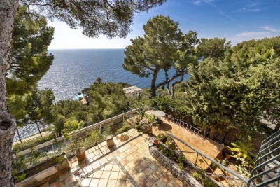 Maison à vendre à EZE   - 227 m² 