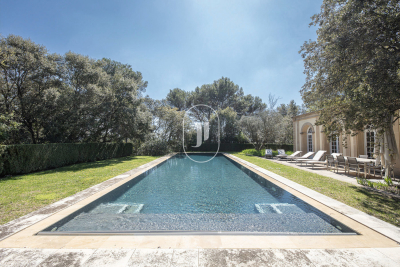 Maison à vendre à ST-MARC-JAUMEGARDE Graveson - 10 pièces - 648 m² 