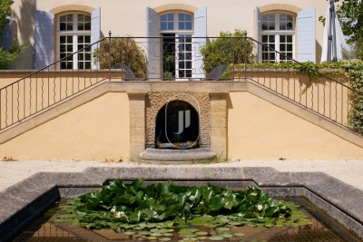 Maison &agrave; vendre &agrave; AIX-EN-PROVENCE  - 10 pi&egrave;ces - 648 m&sup2; 