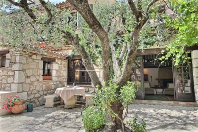 Maison à vendre terrasse cave parking vue mer 