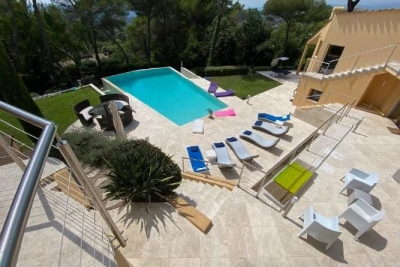 Maison à vendre appartement avec jardin vieux village 