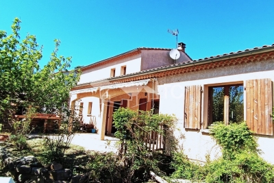 House for sale in RUOMS  - 5 rooms - 148 m² 