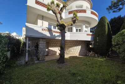 Maison à vendre à ROYAN  - 7 pièces - 210 m² 