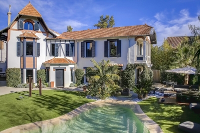 Maison à vendre à CANNES Riquier - 7 pièces - 216 m² 