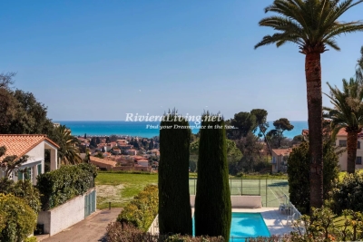 Maison à vendre à CAGNES-SUR-MER  - 4 pièces - 100 m² 