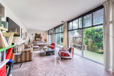 Maison à vendre à NEUILLY SUR SEINE  - 6 pièces - 319 m² 