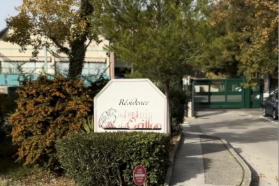 Appartement à louer à VITROLLES  - 1 pièces - 25 m² 