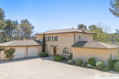 Maison à vendre garage grande motte 