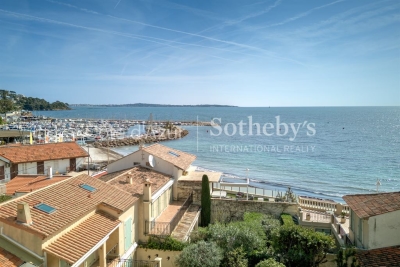 Maison à vendre à CANNES  - 6 pièces - 186 m² 