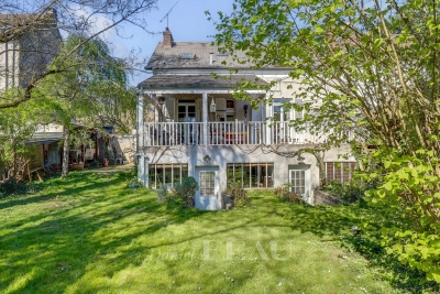 Maison à vendre à MONTFORT L'AMAURY  - 7 pièces - 204 m² 