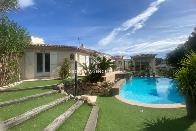 Maison à vendre à ST-AYGULF  - 6 pièces - 125 m² 