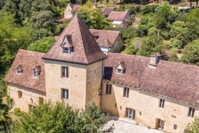 Maison &agrave; vendre &agrave; CALVIAC EN PERIGORD  - 10 pi&egrave;ces - 340 m&sup2; 
