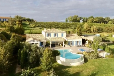 Maison &agrave; vendre &agrave; JARNAC CHAMPAGNE  - 12 pi&egrave;ces - 273 m&sup2; 