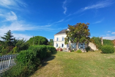 Maison &agrave; vendre &agrave; ST THOMAS DE CONAC  - 11 pi&egrave;ces - 318 m&sup2; 