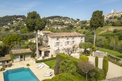 Maison à vendre à ST-PAUL-DE-VENCE  - 10 pièces - 215 m² 