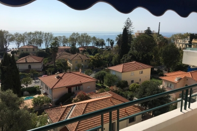 Appartement à vendre plain pied et vue mer alpes maritimes 