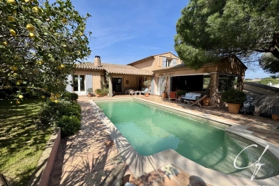 Maison à vendre à FRÉJUS Rayol-Canadel-sur-Mer - 7 pièces - 213 m² 