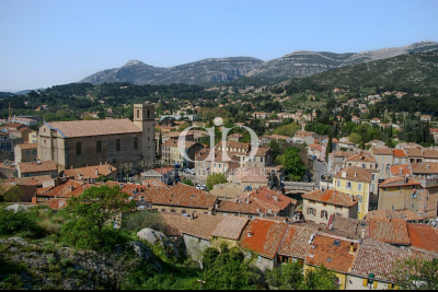 Maison à vendre à ROQUEVAIRE Graveson - 21 pièces - 578 m² 