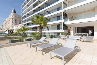 Appartement à vendre à CANNES  - 4 pièces - 220 m² 