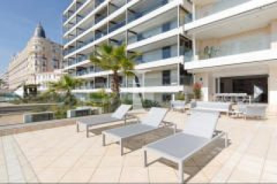 Appartement &agrave; vendre &agrave; CANNES  - 4 pi&egrave;ces - 220 m&sup2; 