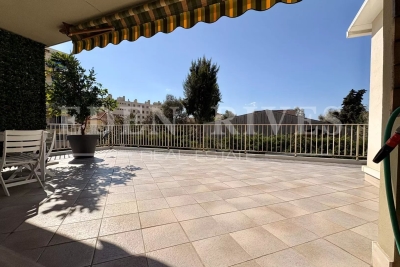 Appartement à vendre à ANTIBES  - 4 pièces - 111 m² 