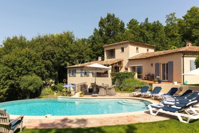 Maison à vendre à MONTAUROUX Montauroux - 8 pièces - 218 m² 