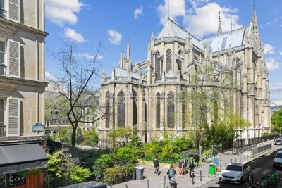 Appartement &agrave; vendre &agrave; PARIS 7EME Pont de Flandre - 5 pi&egrave;ces - 95 m&sup2; 