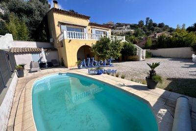 Maison &agrave; vendre maison avec un exterieur 