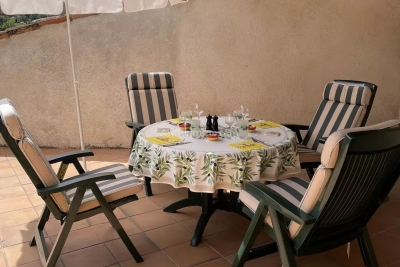 Maison &agrave; vendre &agrave; ENTRECASTEAUX  - 7 pi&egrave;ces - 121 m&sup2; 