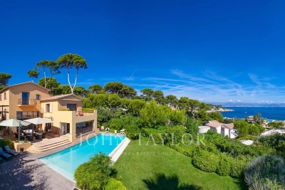 Maison &agrave; louer &agrave; CAP D'ANTIBES  - 7 pi&egrave;ces - 350 m&sup2; 