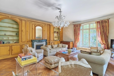 Appartement à vendre à PARIS 16EME Clignancourt 3 - 6 pièces - 243 m² 