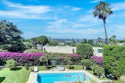 Maison &agrave; vendre &agrave; CAP D'ANTIBES  - 7 pi&egrave;ces - 221 m&sup2; 
