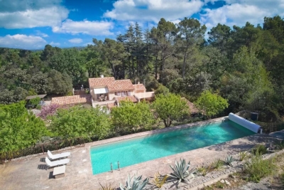 Maison à vendre à ST-RÉMY-DE-PROVENCE Cites de la Viste - 6 pièces - 230 m² 