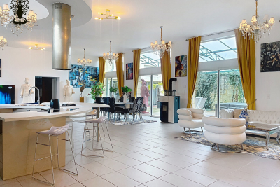 Commerce &agrave; vendre &agrave; BORDEAUX  - 5 pi&egrave;ces - 394 m&sup2; 