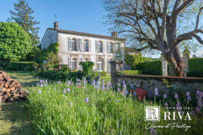 Maison à vendre à LATRESNE  - 9 pièces - 336 m² 