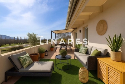 Appartement à vendre à MARSEILLE 8EME  - 4 pièces - 189 m² 