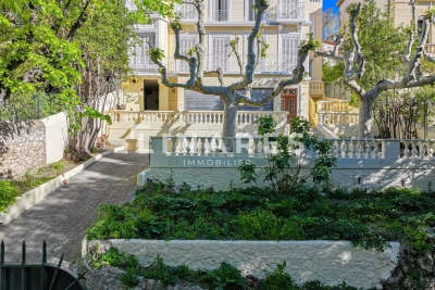 Maison à vendre à MARSEILLE 8EME La Baronne - 8 pièces - 357 m² 