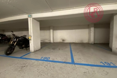 Parking/Garage à louer à PARIS 10EME Montparnasse 5   