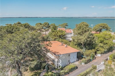 Maison à vendre à ARCACHON  - 9 pièces - 275 m² 
