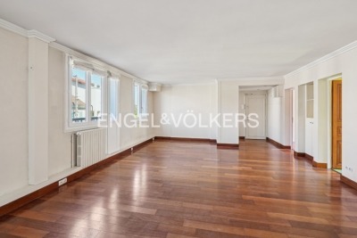 Apartment for sale in NANTERRE Trezel 1 - 3 rooms - 66 m² 