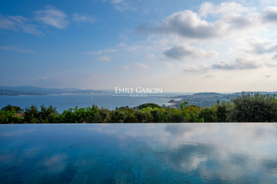 Maison à vendre à GASSIN Rayol-Canadel-sur-Mer - 7 pièces - 600 m² 