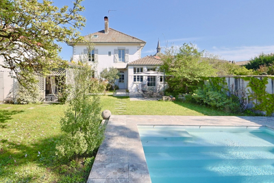 Maison à vendre à MAGESCQ Sablar-Rive Droite - 9 pièces - 330 m² 