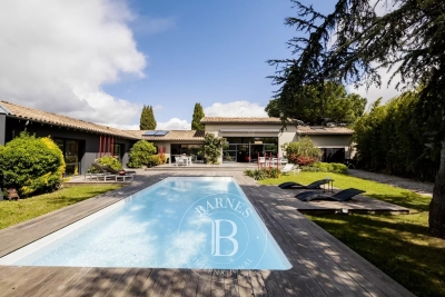 Maison à vendre à BRUGES  - 7 pièces - 240 m² 