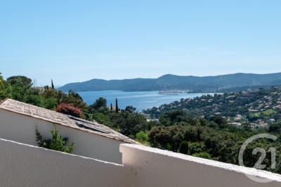 Maison à vendre à LE LAVANDOU Le Mourillon i - 2 pièces - 33 m² 