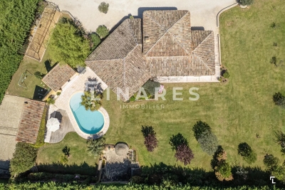 Maison à vendre à AIX-EN-PROVENCE Graveson - 9 pièces - 230 m² 