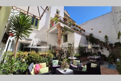 Maison à vendre à RIVESALTES   - 366 m² 