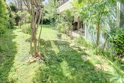 Apartment for sale in CANNES  - 3 rooms - 75 m&sup2; 